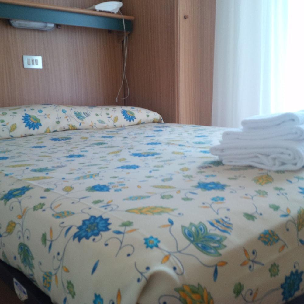 Hotel Astor Lido di Jesolo Exterior photo