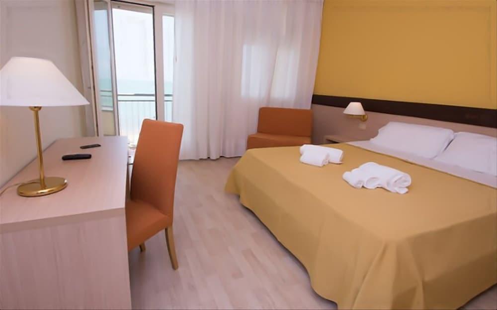 Hotel Astor Lido di Jesolo Exterior photo