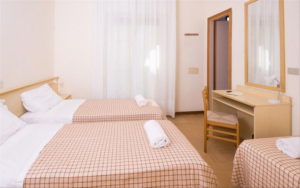 Hotel Astor Lido di Jesolo Exterior photo