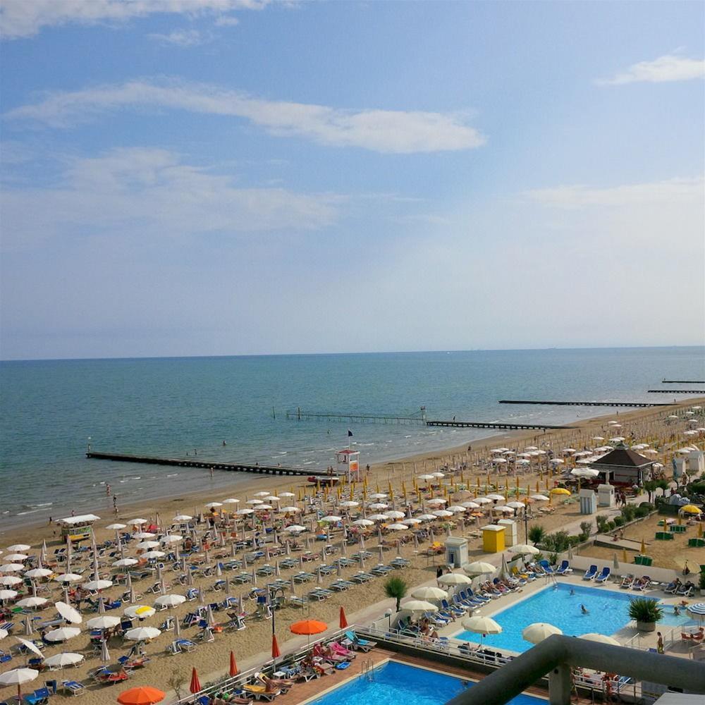 Hotel Astor Lido di Jesolo Exterior photo